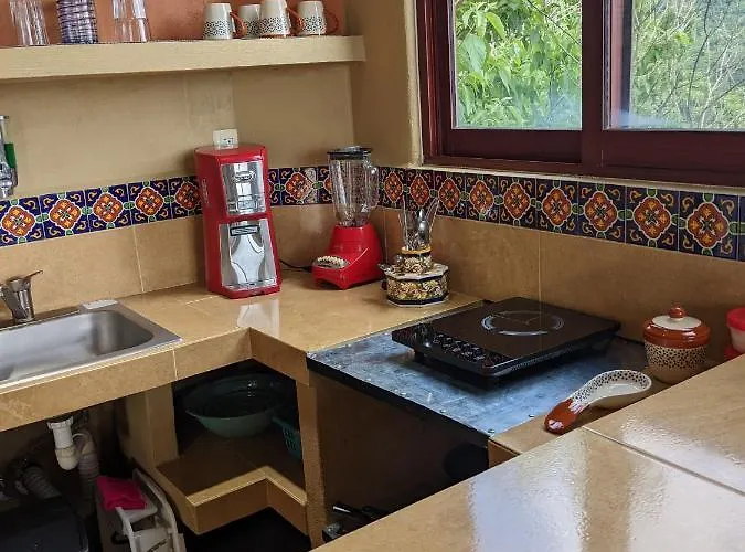 Casa Arcoiris Zihuatanejo