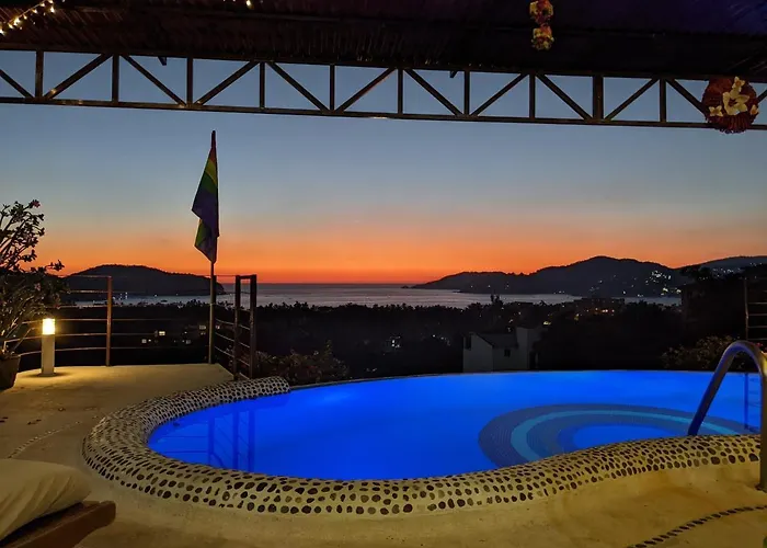 Casa Arcoiris 4*