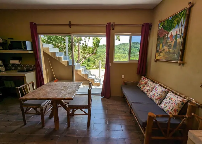 Casa Arcoiris 4*