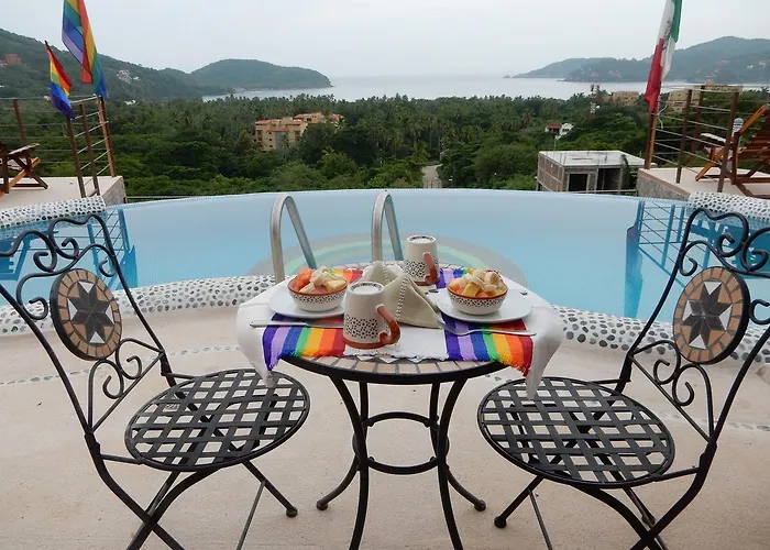 Casa Arcoiris Zihuatanejo