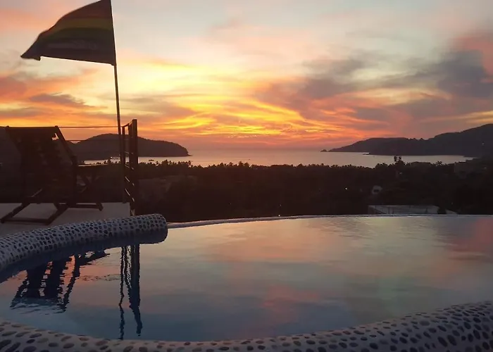Casa Arcoiris Bed & Breakfast Zihuatanejo